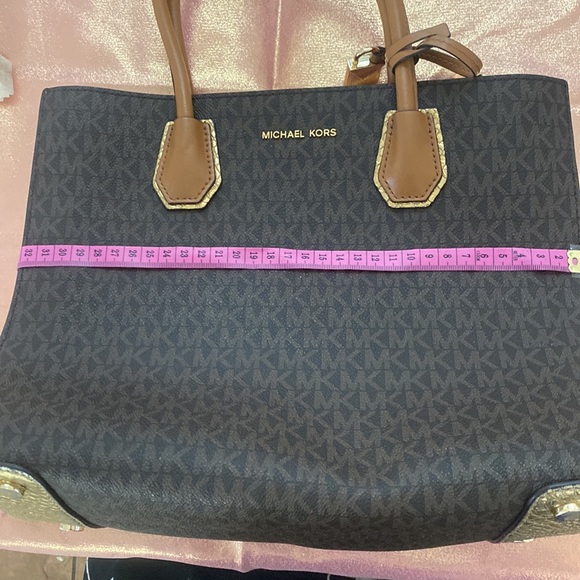 Michael Kors Studio Large Mercer Gold/Brown purse - Picture 15 of 16